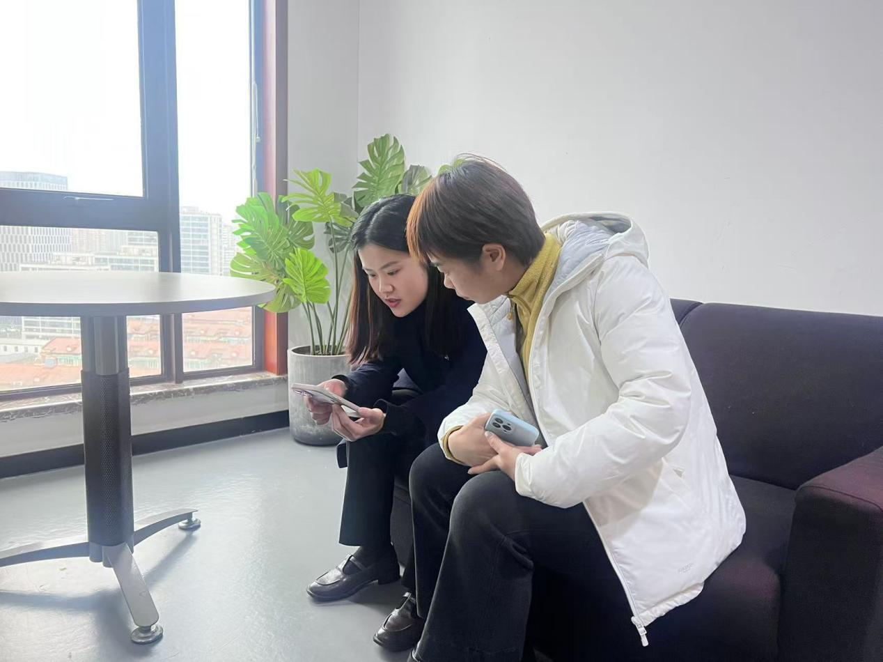 ͷ����ײ �ֵܵ�λ�����˶��߻��ĵ�