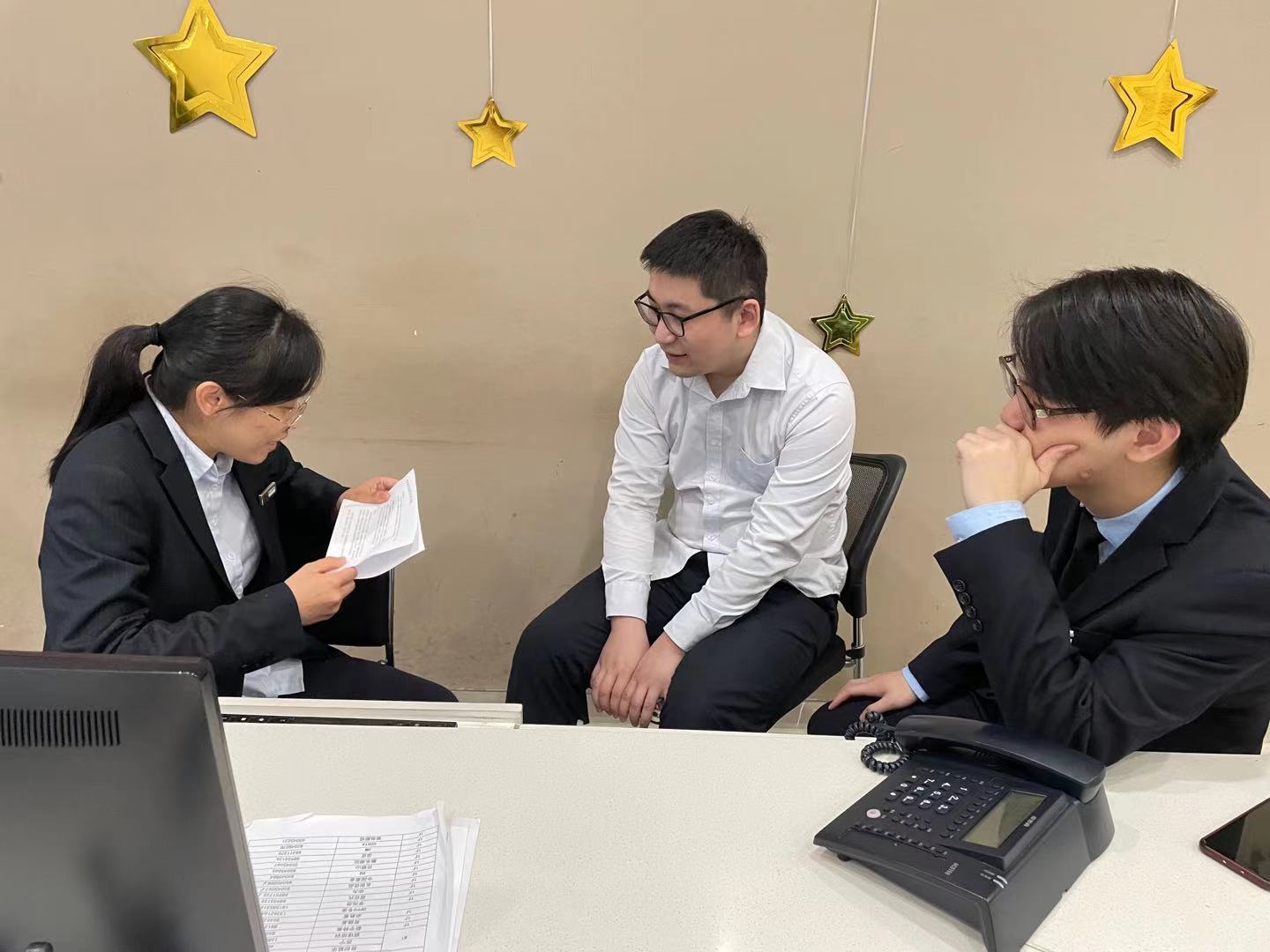 �ͷ����Ŀ�չͶ�߼�Ӧ��Ԥ����ѵ