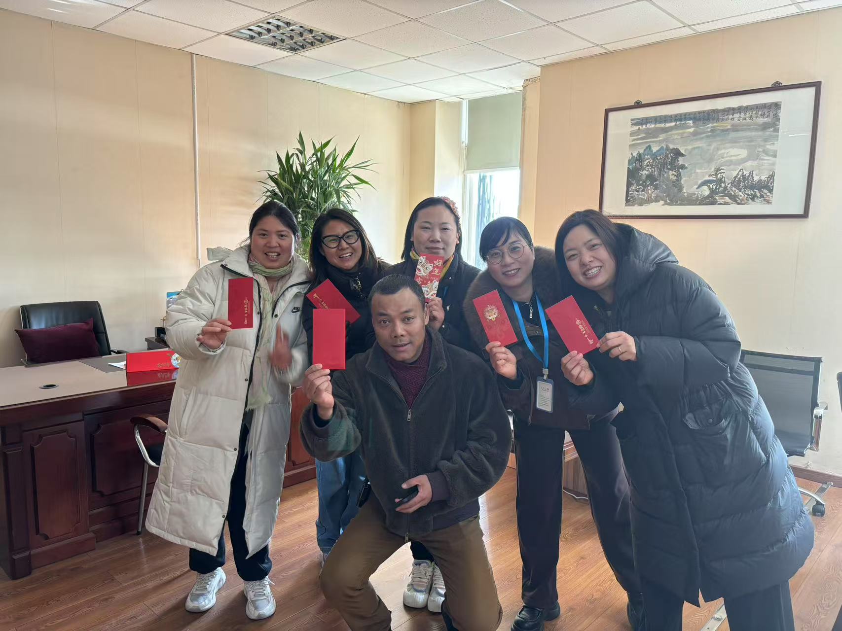 AGCLUB�г����Ŵ� ��·����������