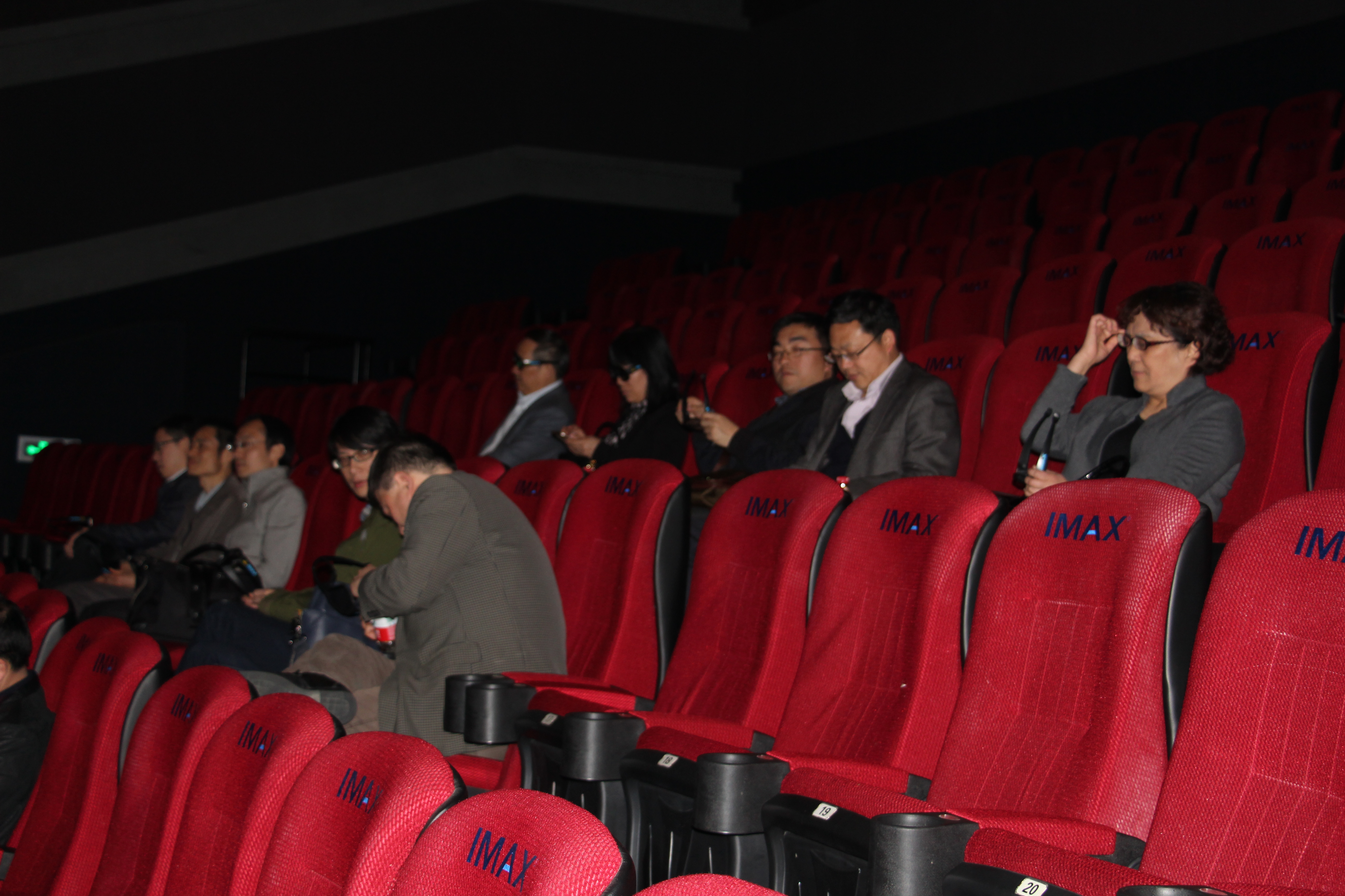 ���뵳��������ר��һ��ݰ��ˮ���ǵ���1 (3).JPG