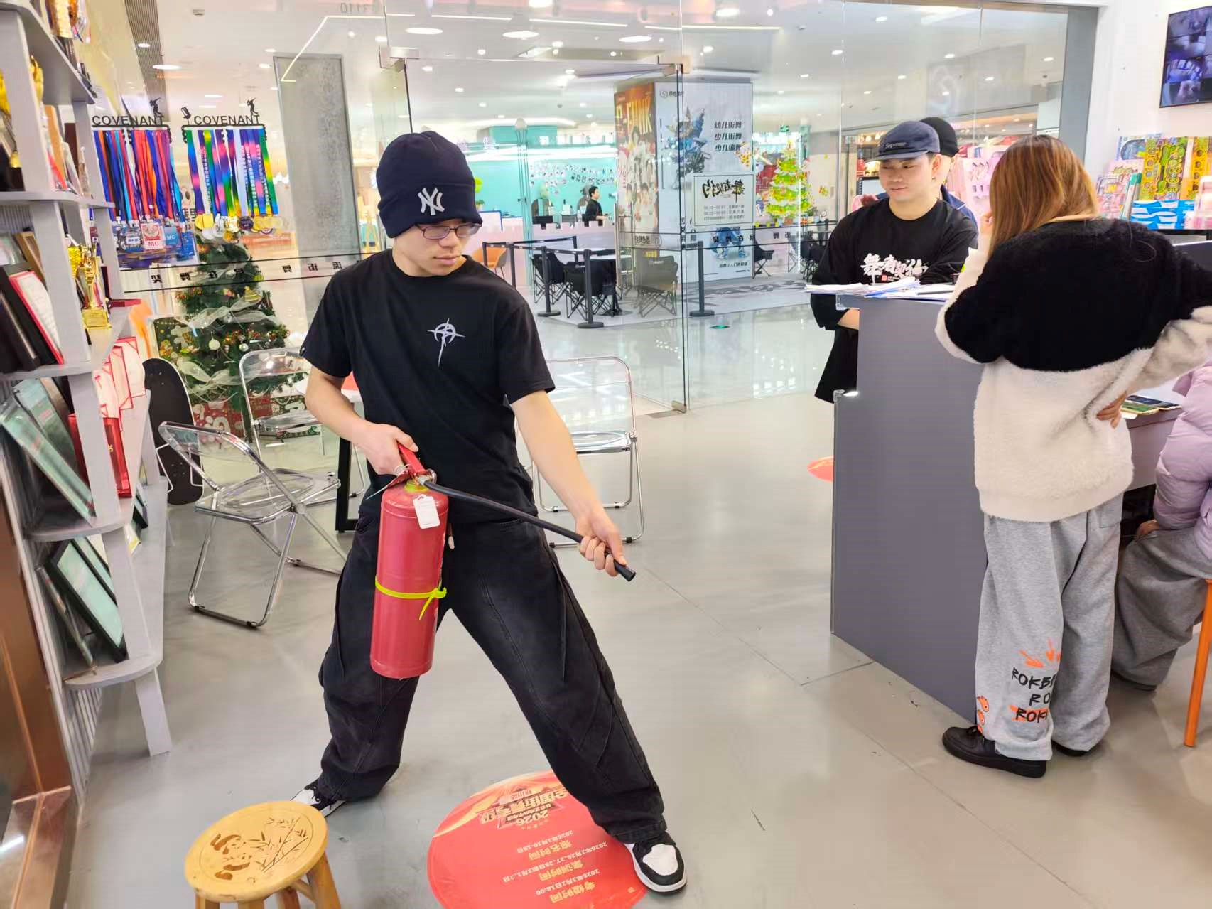 ˮ���ǿ�չ����������ѵ�������徲������