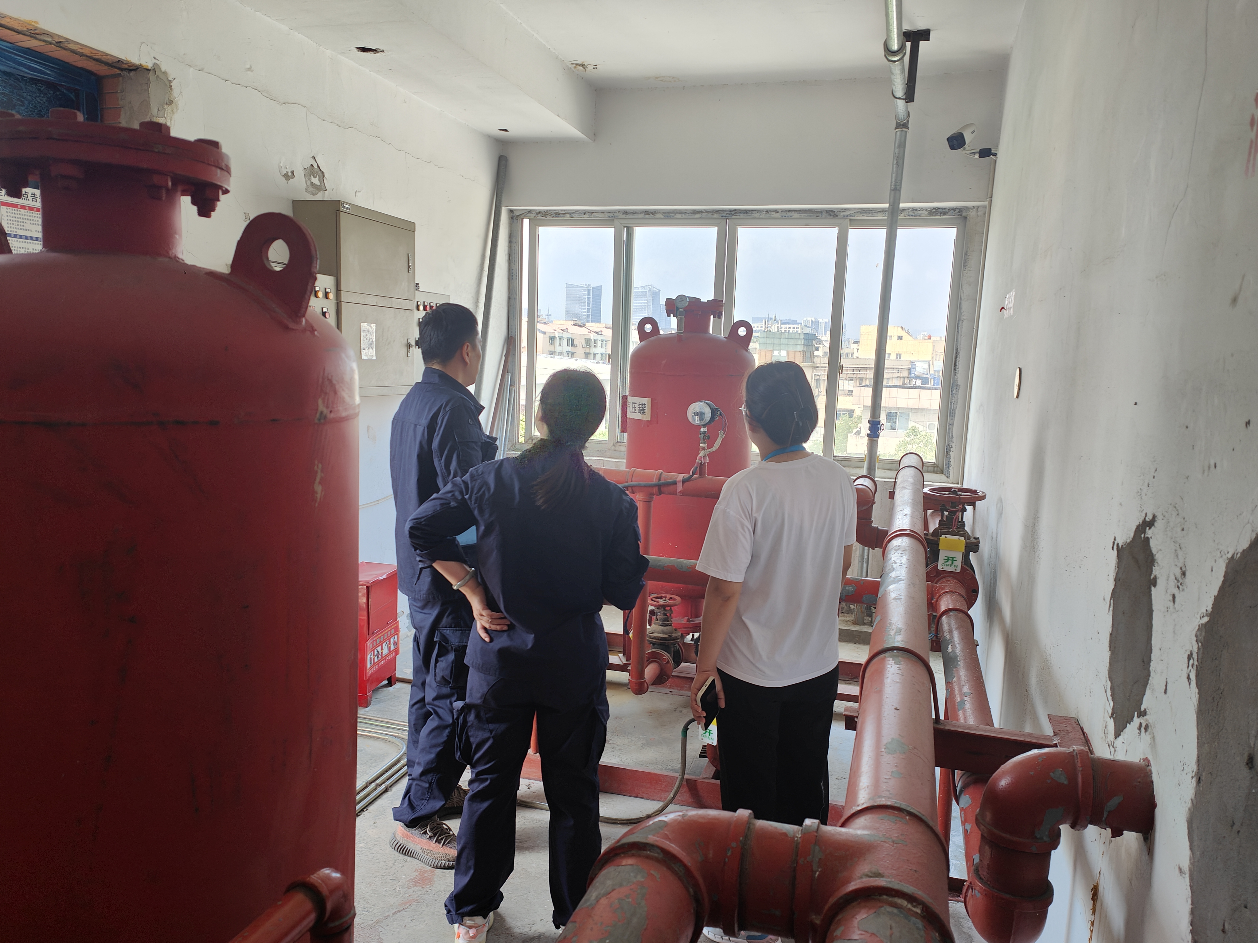 �徲����������˳��