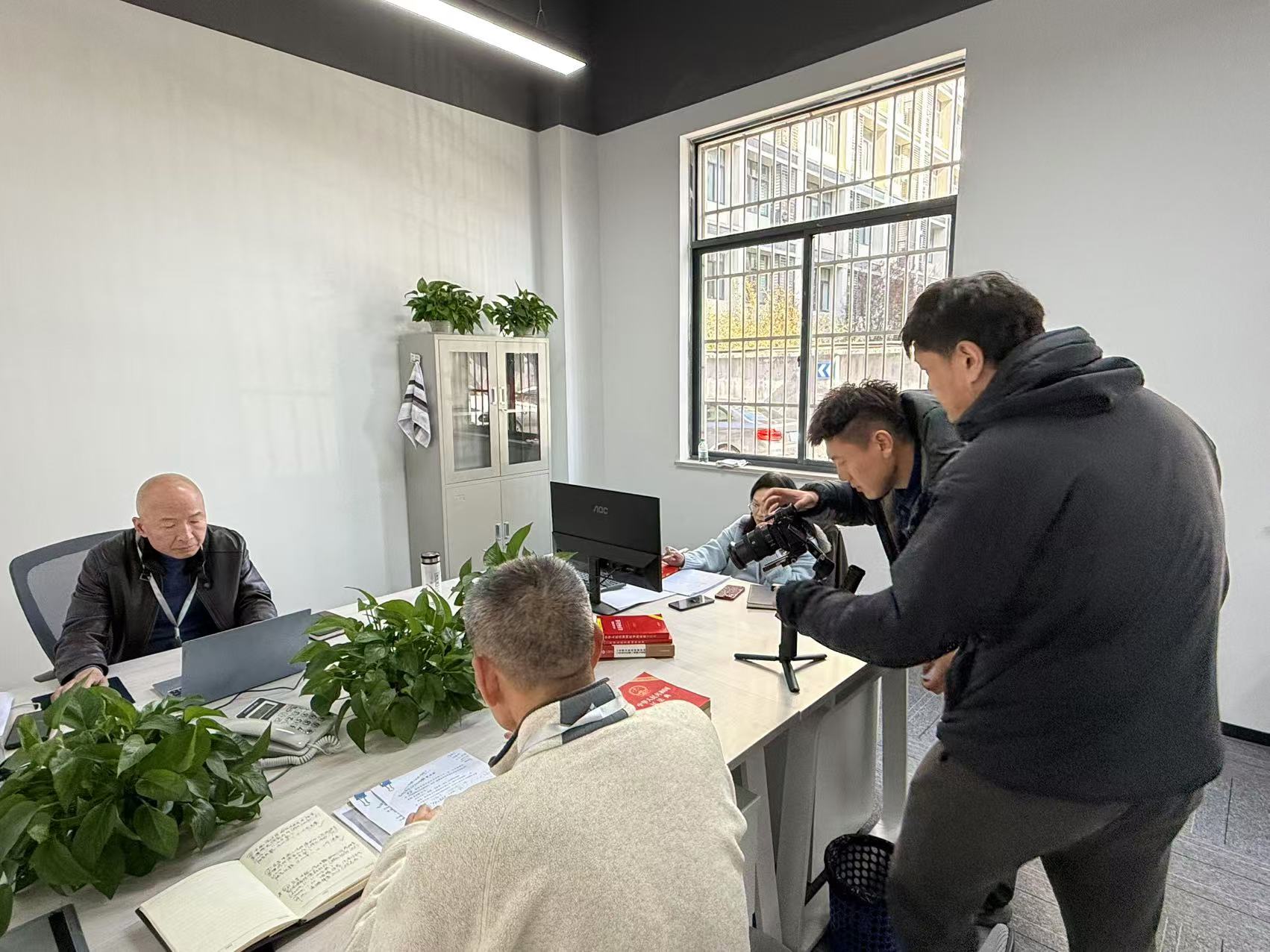 ��������Ͻ����չ�������緶