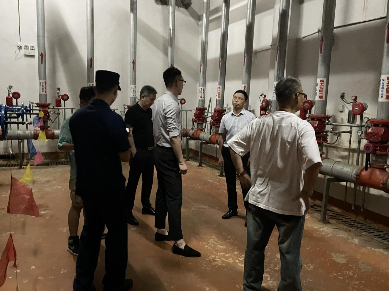 ��ؽֵ��򵼽�ǰ�߷�Ǯ���̳ǿ�չ�徲�����������